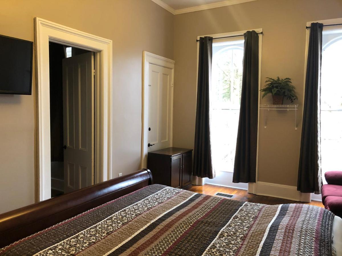 Cook Mansion Bed & Breakfast Montour Falls Екстериор снимка